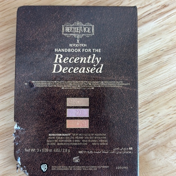 Limited edition BEETLEJUICE Highlighter Pallete Handbook for recently deceased - Picture 4 of 5